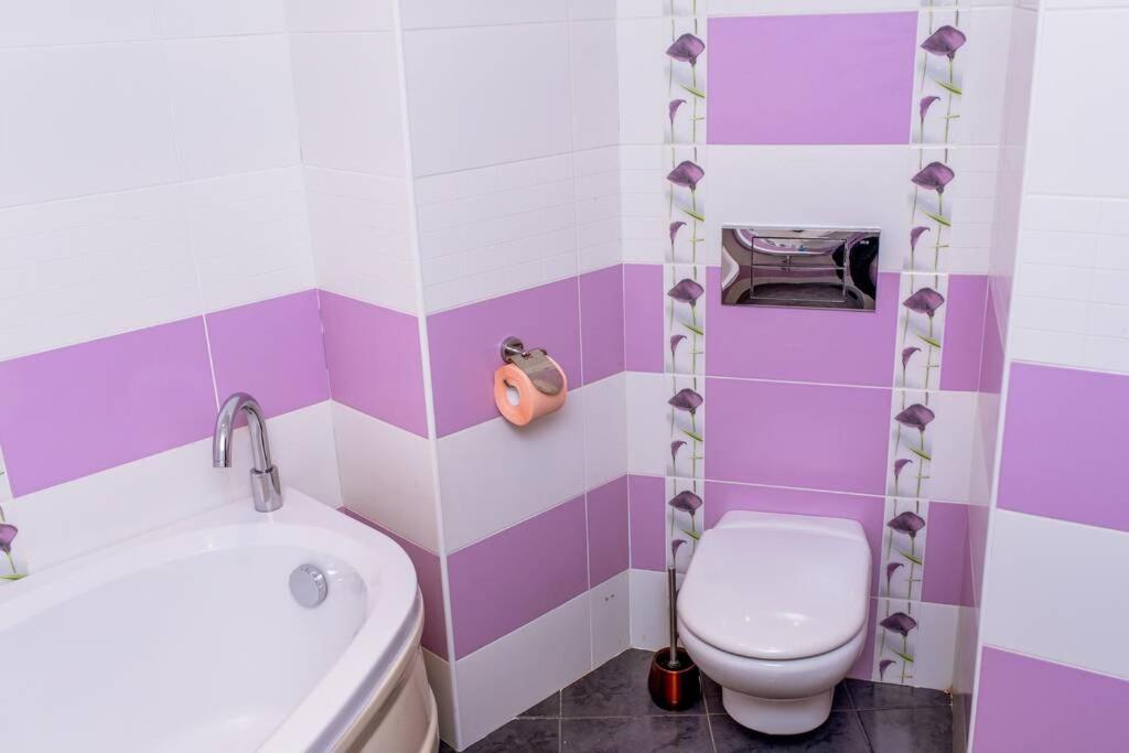 Sea View Apartment Next To Sea Garden And Beach Varna Buitenkant foto