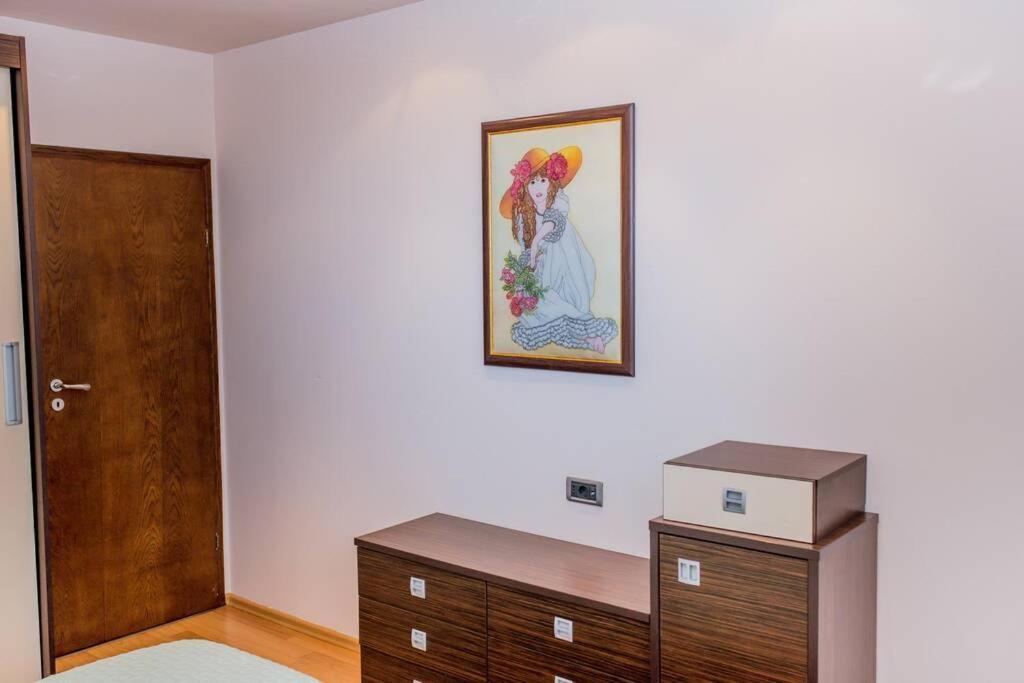 Sea View Apartment Next To Sea Garden And Beach Varna Buitenkant foto